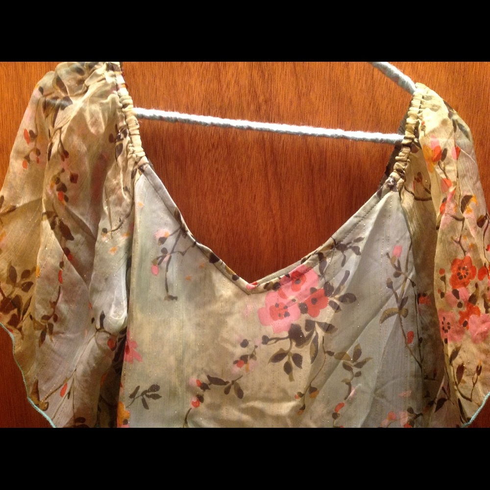 LAST CHANCE- Beautiful unique blouse - Picture 2 of 5